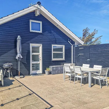 Stunning Home In Lokken With Sauna Casa vacanze *