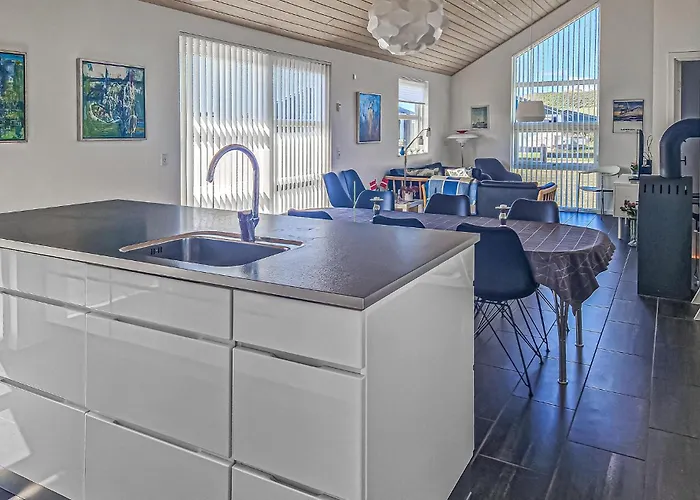 Cozy In With Sauna Ferienhaus